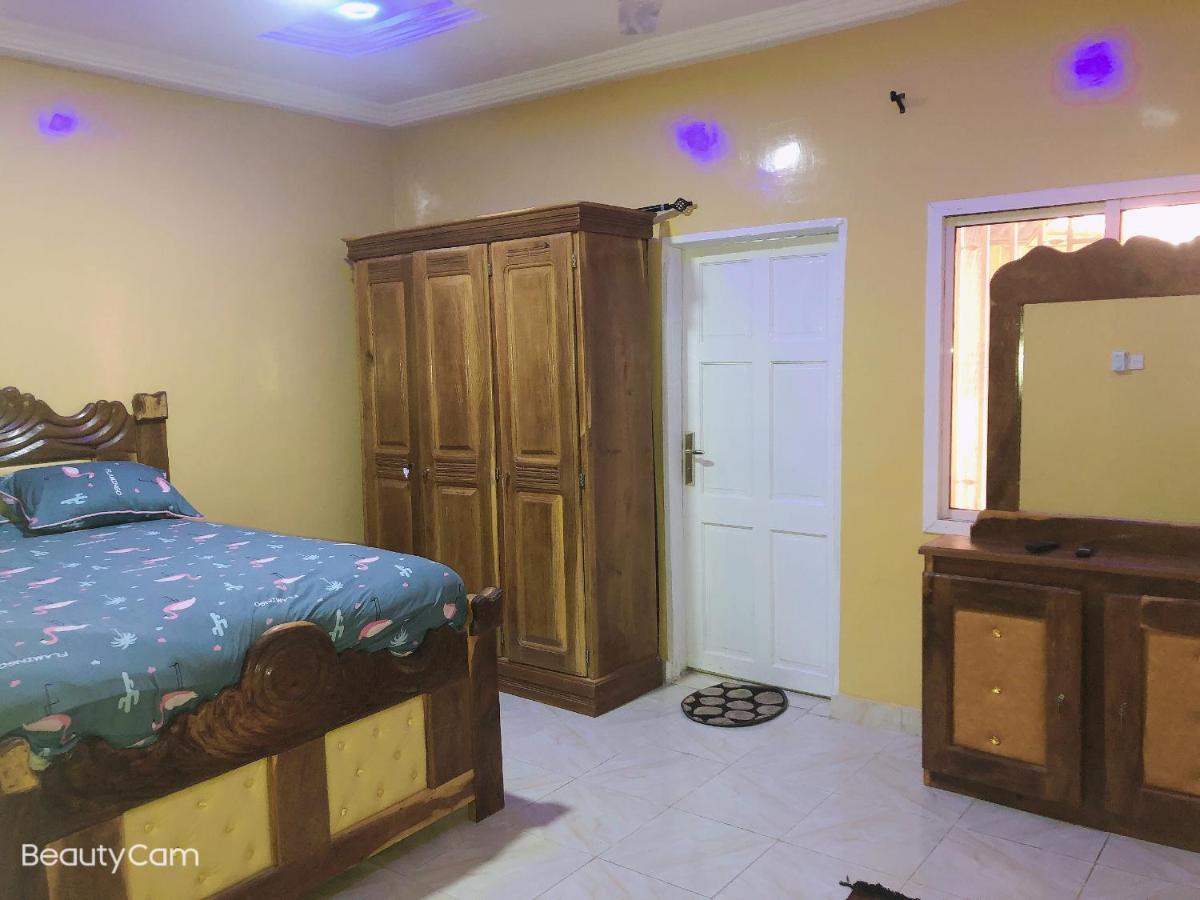 Awamuulamin Manneh Guest House Abuko Luaran gambar